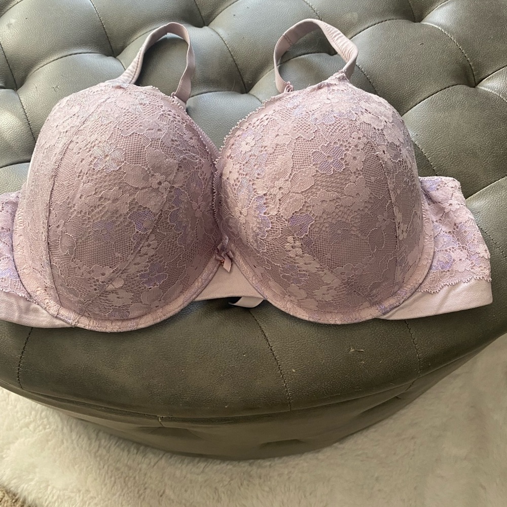 Victiora secret size 38D slightly used